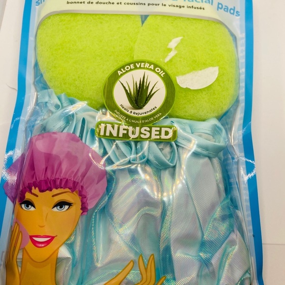Shower cap and 2 facial pads Aloe infused! - Picture 7 of 12